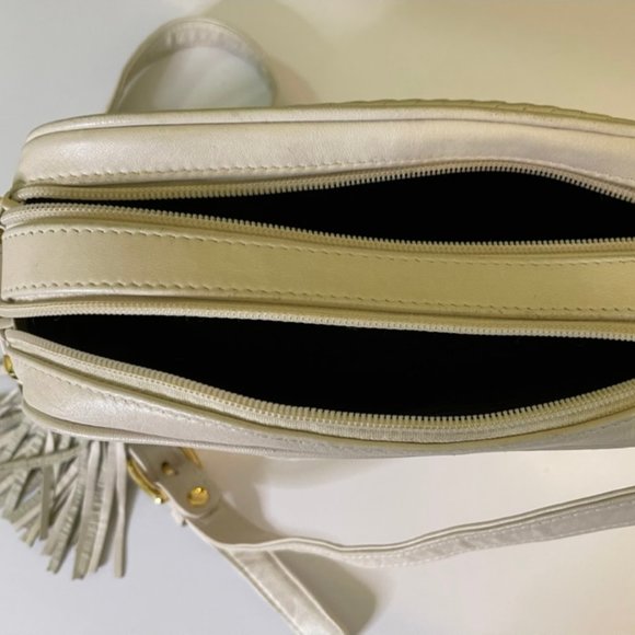 Vintage J Tiras Crossbody/Shoulder Ivory Bag Multi-Compartments, Tassels - Picture 8 of 12